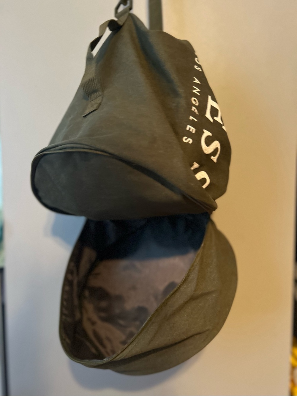 Vintage 90s/y2k Guess duffle bag - Picture 6 of 16